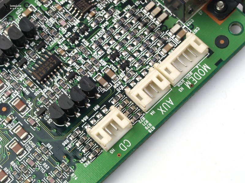 帝盟 Diamond Monster Sound MX200 - 卡上的机内接口 帝盟 Diamond Monster Sound MX200声卡评测